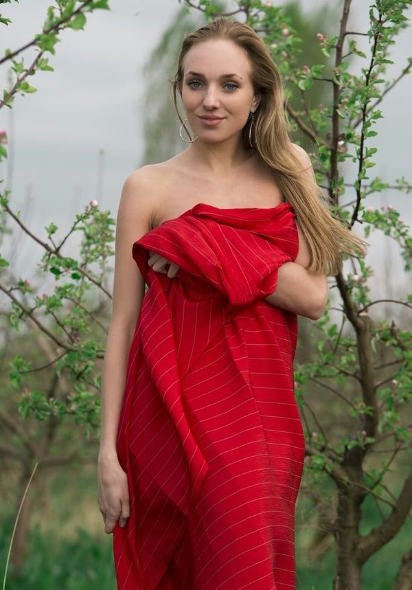 Есения, 41